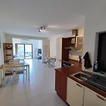 Spinola Bayview Apartment