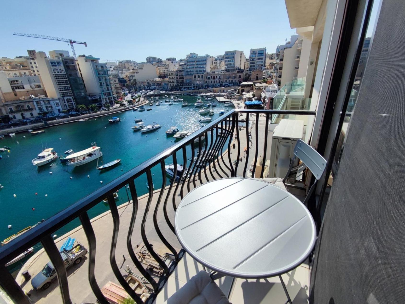 Spinola Bayview *